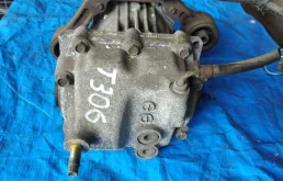 Редуктор заднего моста для Nissan X-Trail 2001 года на фотографиях