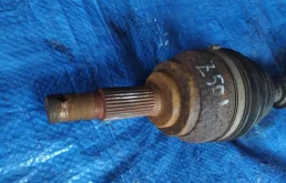 Привод передний правый для Nissan Murano 2002 года на фотографиях