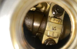 Двигатель для Mazda Familia 2003 года на фотографиях