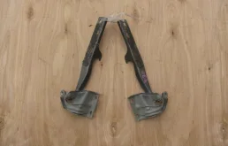 Петля капота левая для Suzuki Grand Vitara на фотографиях