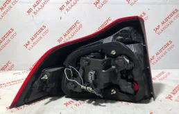 Фонарь правый для Volvo S80 2005 года на фотографиях