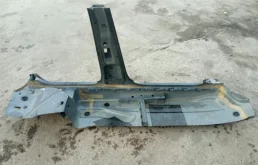 Стойка кузова центральная левая для Volkswagen Polo на фотографиях