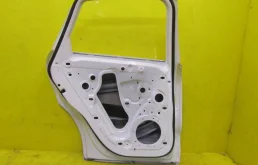 Дверь задняя левая для Porsche Macan 2023 года на фотографиях