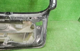 Дверь багажника для Volkswagen Passat 2012 года на фотографиях