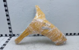 Стекла и зеркала для Nissan Juke 2018 года на фотографиях