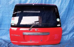 Крышка багажника для Nissan X-Trail 2000 года на фотографиях