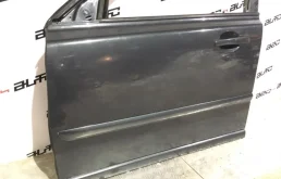 Дверь передняя левая для Volvo S40 2012 года на фотографиях