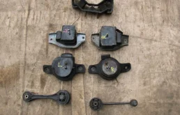 Подушка двигателя передняя правая верхняя для Subaru Forester на фотографиях