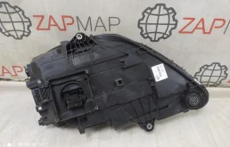 Фара правая для Porsche Macan 2015 года на фотографиях