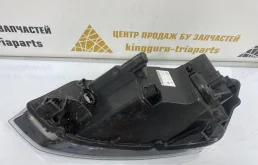 Фара правая для Volkswagen Polo 2013 года на фотографиях