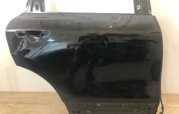 Дверь задняя правая для Volkswagen Touareg 2015 года на фотографиях