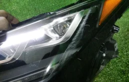 Фара левая для Lexus RX 2022 года на фотографиях