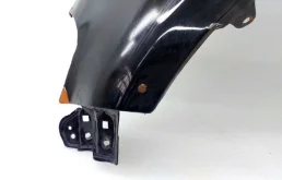 Крыло правое для Suzuki SX4 2015 года на фотографиях