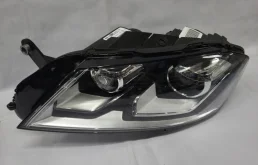 Фары для Volkswagen Passat 2011 года на фотографиях