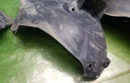 Крыло правое для Mercedes-Benz S class 2001 года на фотографиях