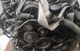 Двигатель для Mercedes-Benz C class 2010 года на фотографиях