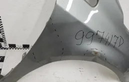 Крыло правое для Toyota Avensis 2018 года на фотографиях