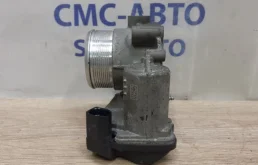 Дроссельная заслонка для Audi A4 2012 года на фотографиях