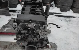 Двигатель для Mercedes-Benz C class 2010 года на фотографиях