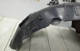 Подкрылок передний левый для Volkswagen Passat 2018 года на фотографиях