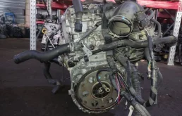 Двигатель без навесного для Toyota Camry 2018 года на фотографиях