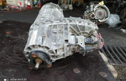 Серводвигатель раздатки для Volkswagen Touareg 2005 года на фотографиях