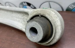 Рычаг передний левый верхний для BMW 5er на фотографиях