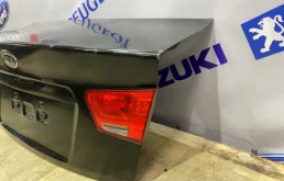 Крышка багажника для Kia Cerato 2011 года на фотографиях