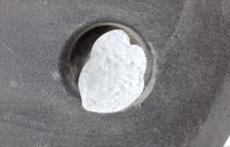 Замок капота для BMW 5er 2018 года на фотографиях