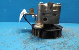 Насос ГУР для Nissan Teana 2010 года на фотографиях