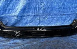 Бампер для Nissan X-Trail 2005 года на фотографиях