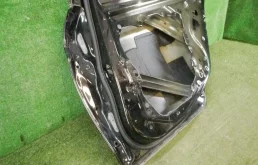 Дверь задняя правая для BMW 5er 2020 года на фотографиях