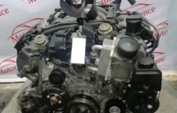 Двигатель для Mercedes-Benz C class 2001 года на фотографиях