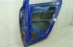 Двери для Kia Cerato 2010 года на фотографиях