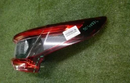 Фонарь внешний правый для Nissan Qashqai 2022 года на фотографиях