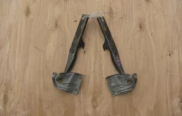 Петля капота левая для Suzuki Grand Vitara на фотографиях