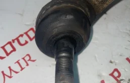 Рычаг передний левый нижний для Nissan X-Trail 2000 года на фотографиях