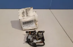 Замок капота левый для BMW X5 на фотографиях