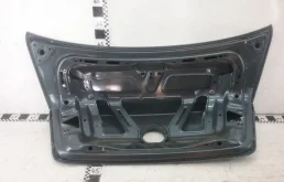 Крышка багажника для Volkswagen Passat 2015 года на фотографиях