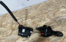 Реле свечей накала для BMW X5 на фотографиях