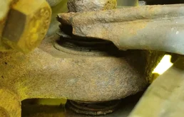 Подрамник двигателя для Mercedes-Benz S class 1998 года на фотографиях