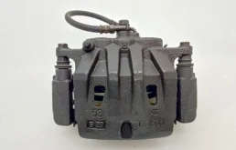 Суппорт передний правый для Lexus RX 2011 года на фотографиях