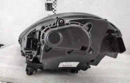 Фара правая для Porsche Panamera на фотографиях