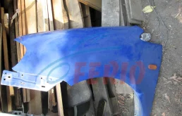 Крылья для Volkswagen Caddy 2007 года на фотографиях