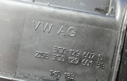 Корпус воздушного фильтра для Skoda Octavia 2010 года на фотографиях