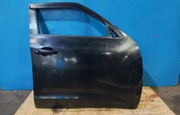 Дверь передняя левая для Nissan Juke 2018 года на фотографиях