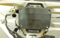 Дверь задняя левая для Mercedes-Benz M class 2003 года на фотографиях