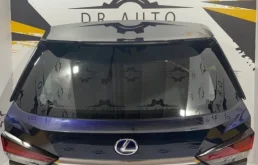 Накладка двери багажника для Lexus RX 2022 года на фотографиях