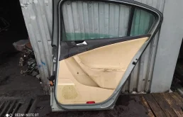 Дверь задняя правая для Volkswagen Passat 2006 года на фотографиях