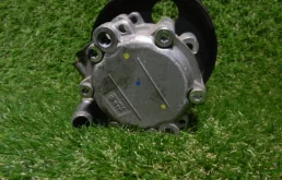 Насос ГУР для Nissan Almera 2018 года на фотографиях